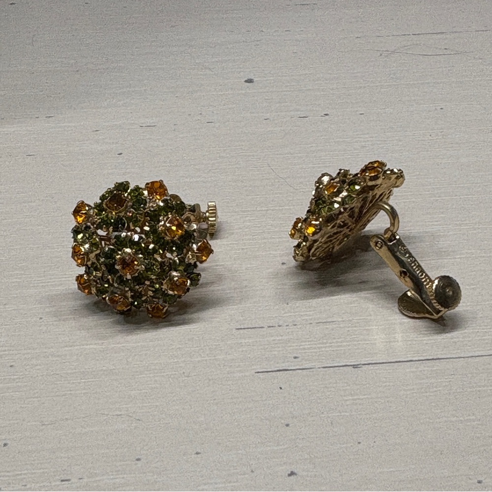 Vintage Vendome green and amber cluster clip on earrings gold tone